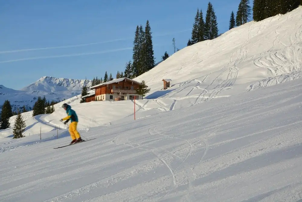 Wallegg Lodge - Alpine Premium Chalet - Ski In-Ski Out - Real Alpine Location Saalbach