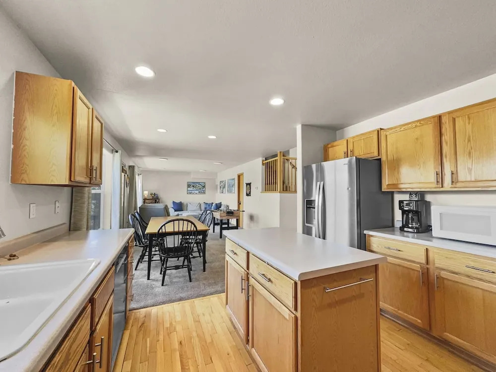 173 Buffalo Drive 3 Bedroom Townhouse by RedAwning