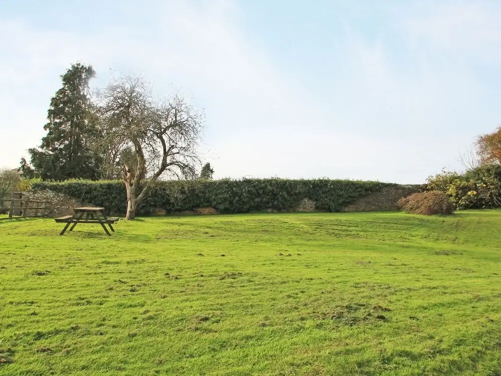 Lower Well Barn