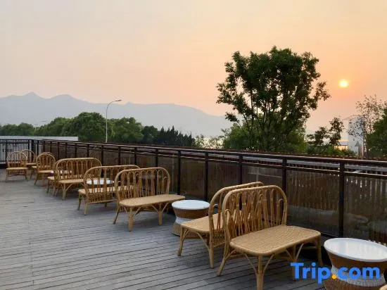 Blossom Hill Hotel Ningbo Hanling