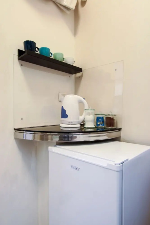 Classic studio Apt in heart of Tel Aviv