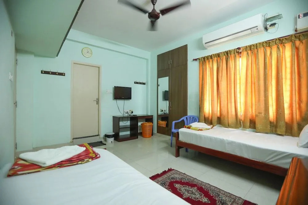 ULO Saicharan Comfort Inn