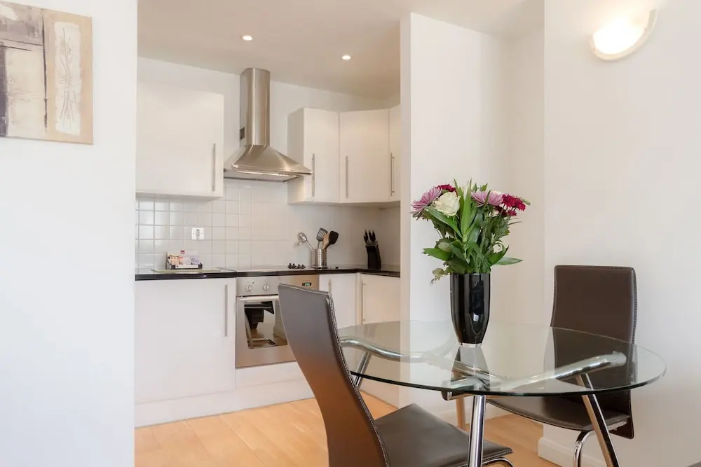 Roomspace Apartments -Groveland Court