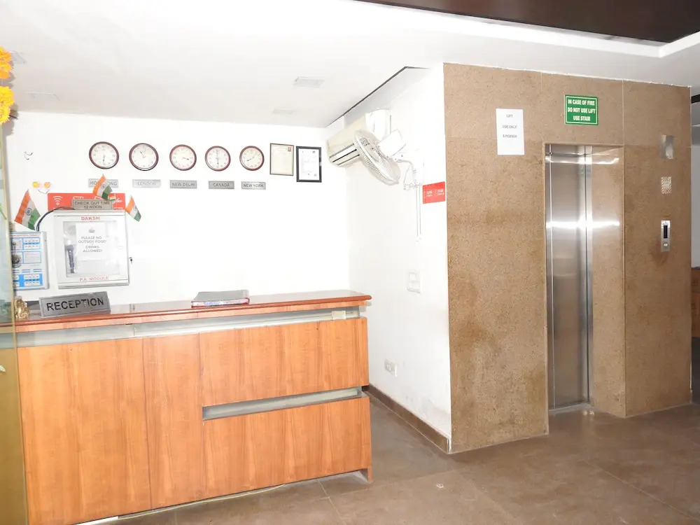 Hotel Dee Continental