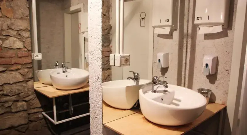 Destil Hostel