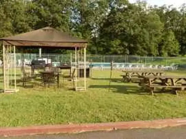 EconoStay Inn