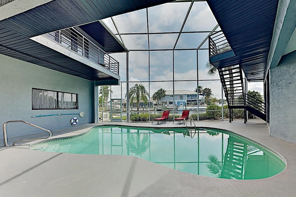 Beautiful River W/ Private Pool, Dock & Beach 3 Bedroom Home