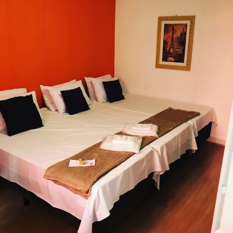 LIA Travel Inn