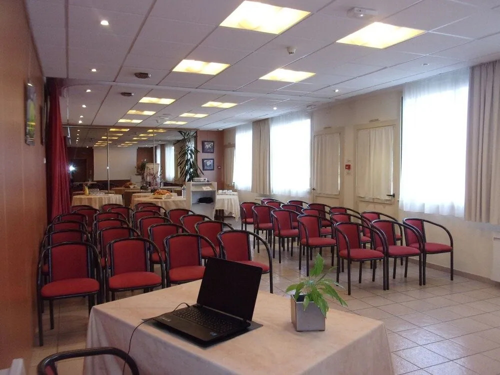 CitHotel LA PYRAMIDE