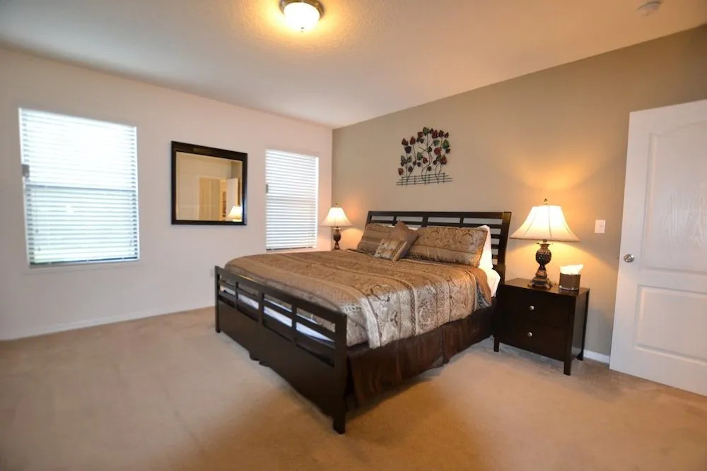 Family Friendly - South Facing Pool - Game Room - Gated - Near Disney