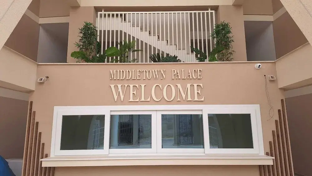 Middle Town Palace