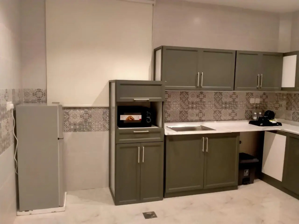 Holiday Plus Mishrifah Apartments