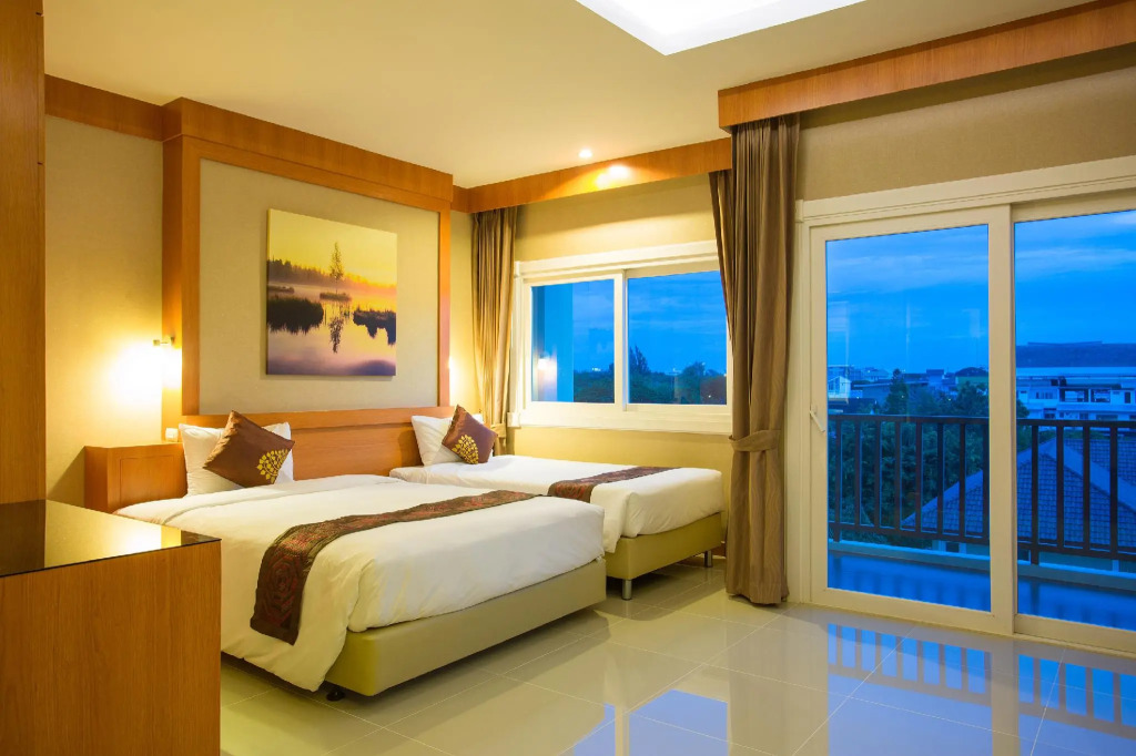 Romantic Khon Kaen Hotel