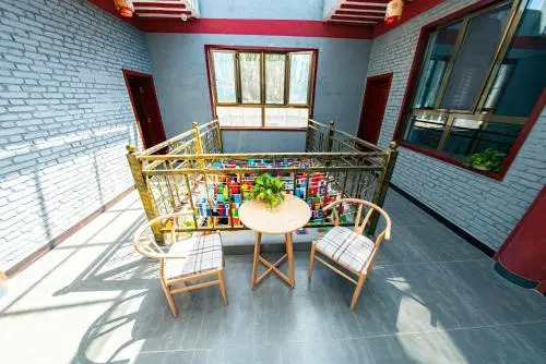 Dunhuang Hu Yang Inn