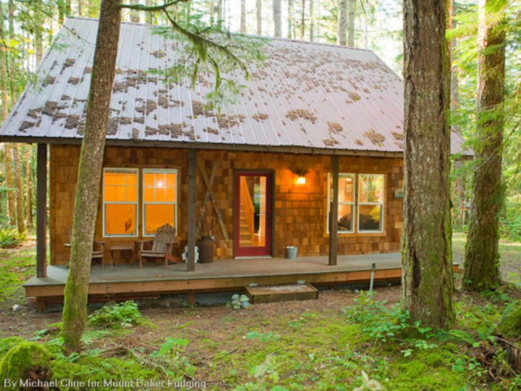 Holiday Home 12GS Cabin w/ Sweet Covered Porch!