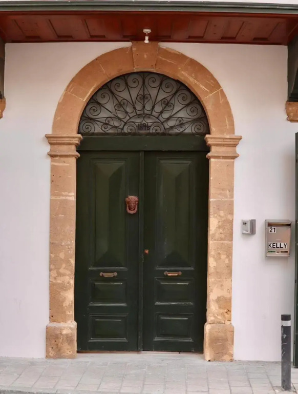 Unique and Renovated House Down Town Nicosia - Old City