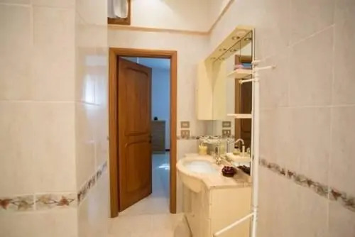 Lodge Roma