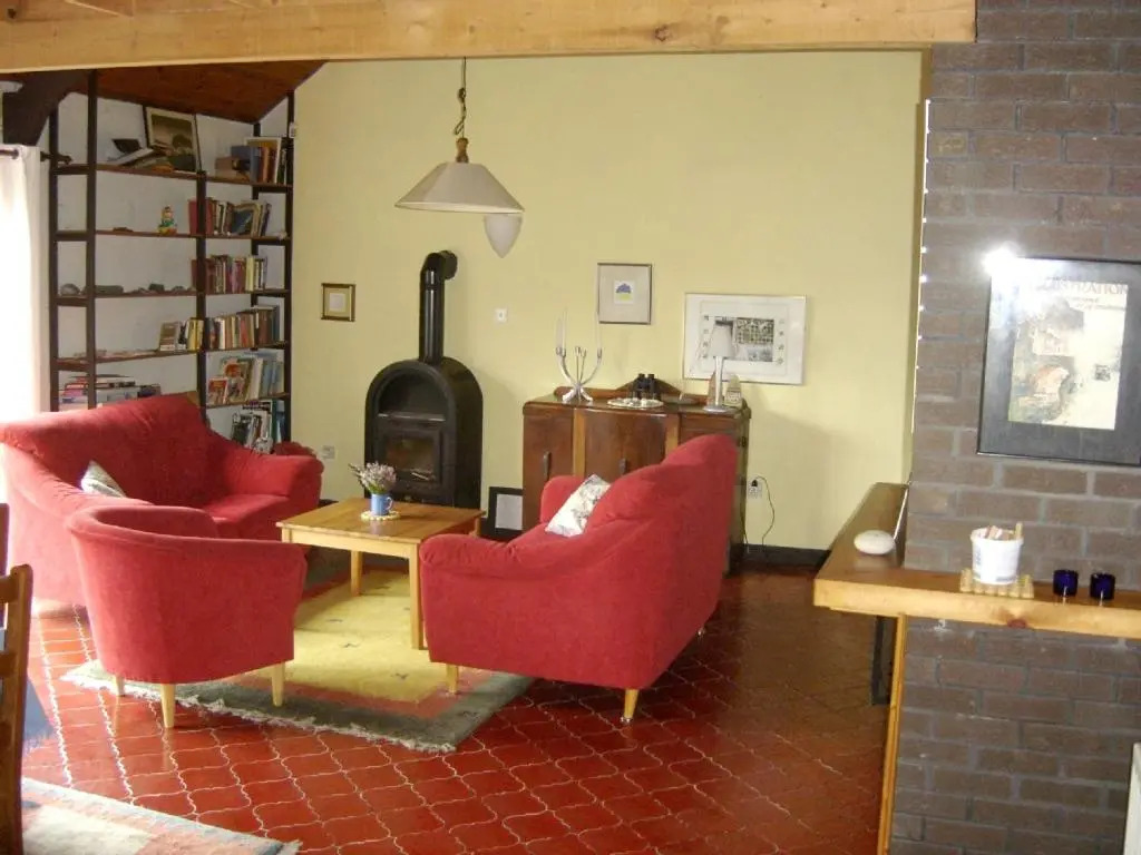 Charming House in Laghy with Garden
