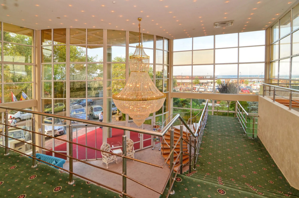Hotel Queen Vera
