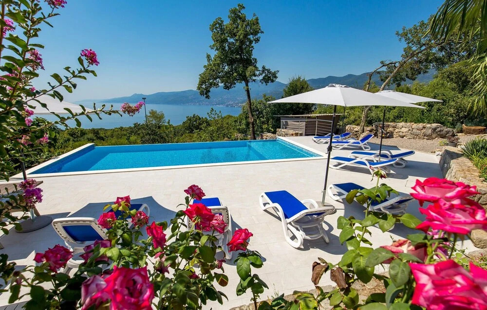 Stunning Home in Rijeka With Wifi and 2 Bedrooms