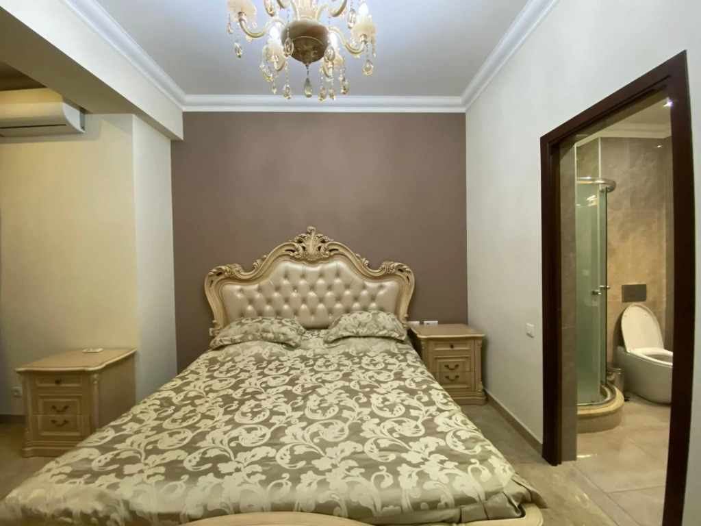 Teryan street 3 bedrooms Luxury and Unique apartment TT777