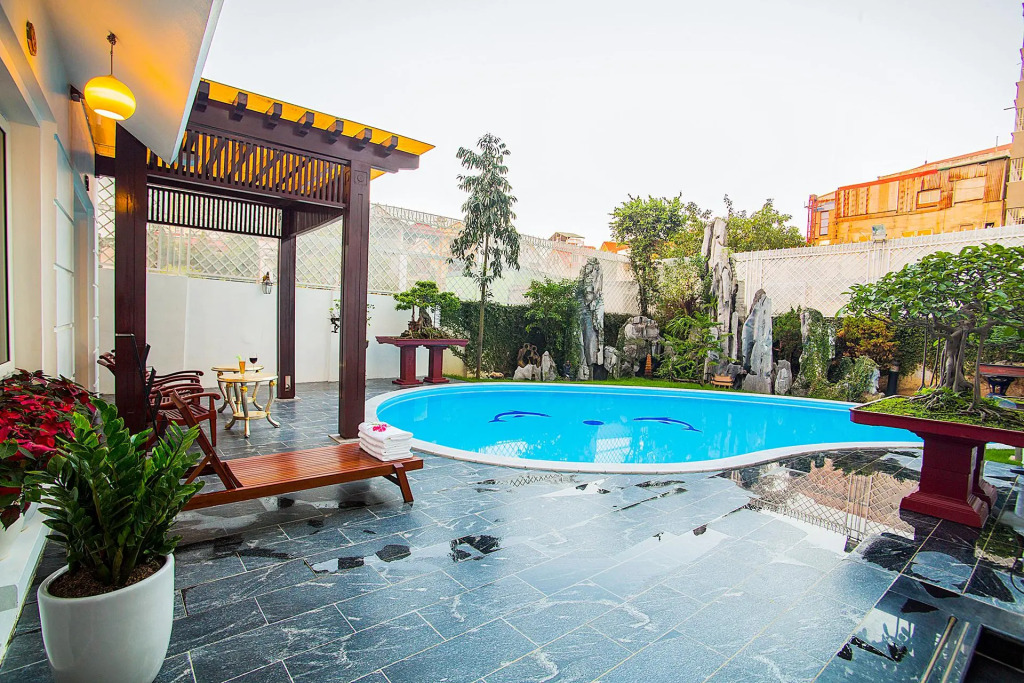 M Village Hotel Long Bien