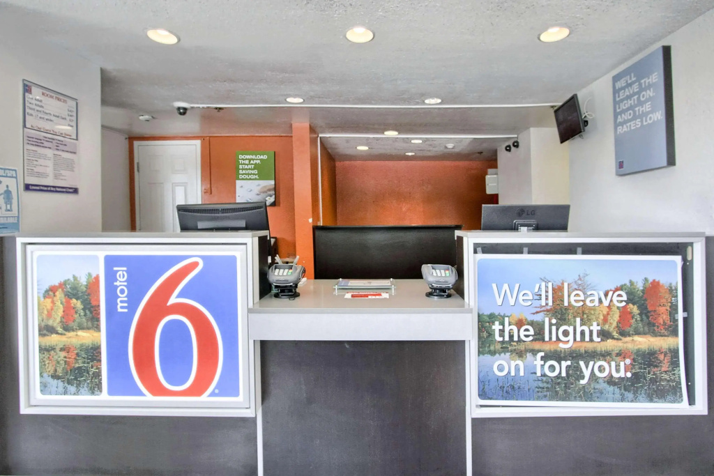 Motel 6-New Cumberland, PA - Harrisburg - Hershey South