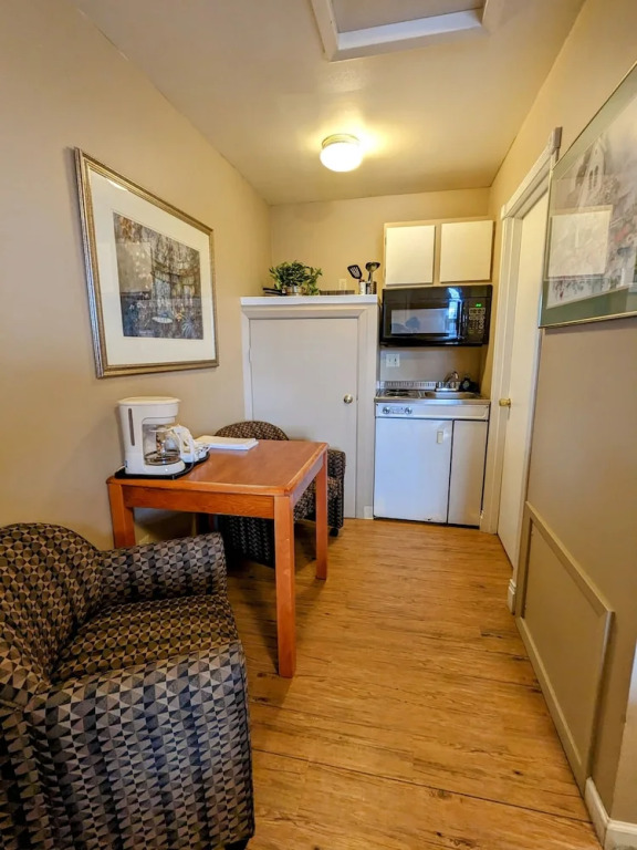 Bridge of The Gods Motel, Cabins & RV Park