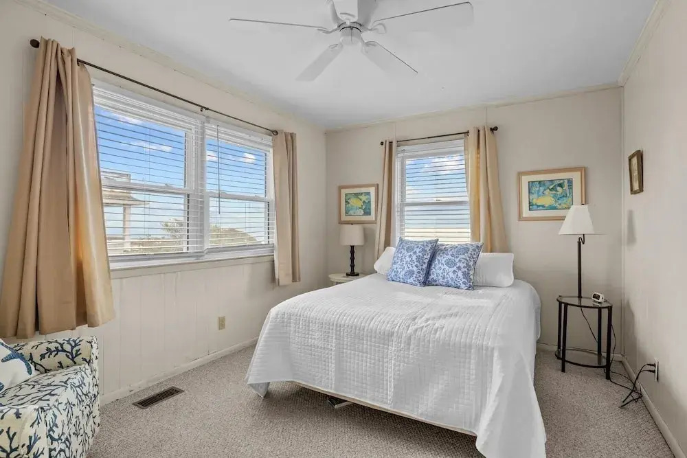 Bryant Cottage 6 Bedroom Home