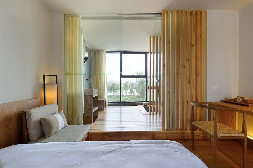 Bazhou MingTang Sun Moon Lake Hot Spring Hotel