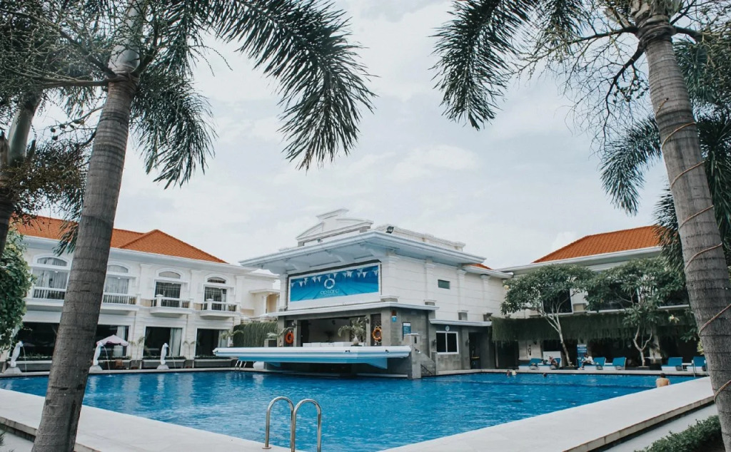 Adhiwangsa Hotel & Convention Hall