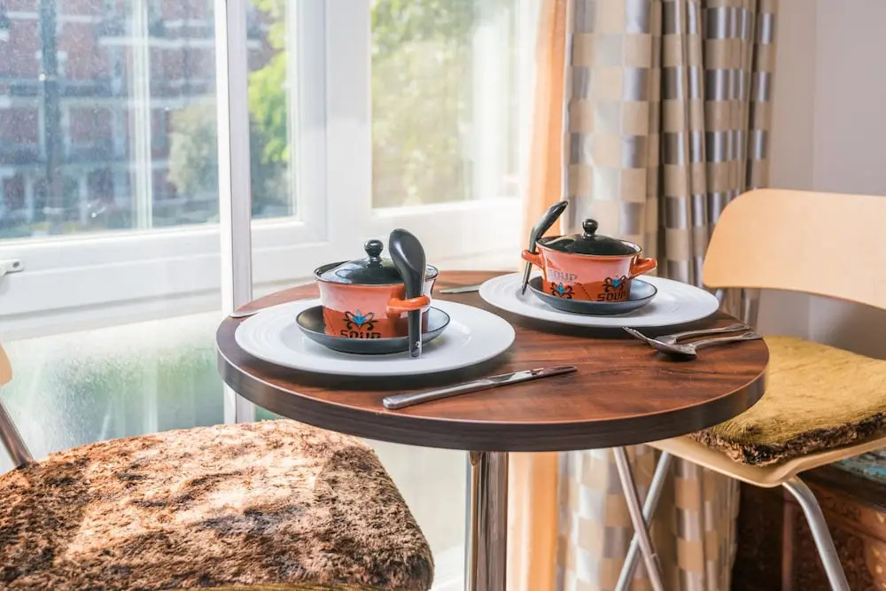 Comfortable Chiswick Home by Ravenscourt Park
