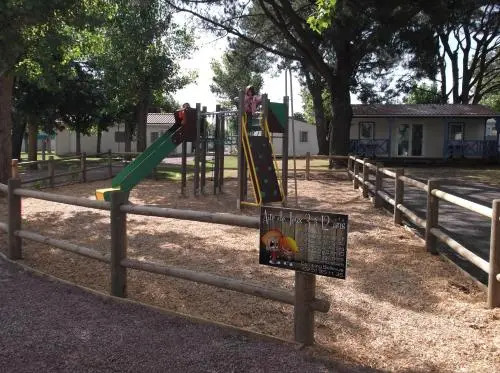 CAMPING PARADIS Domaine Oyat