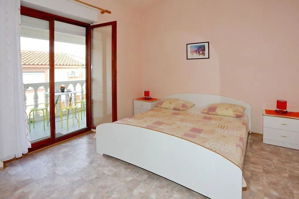 Julijana - Economy Apartment - A1