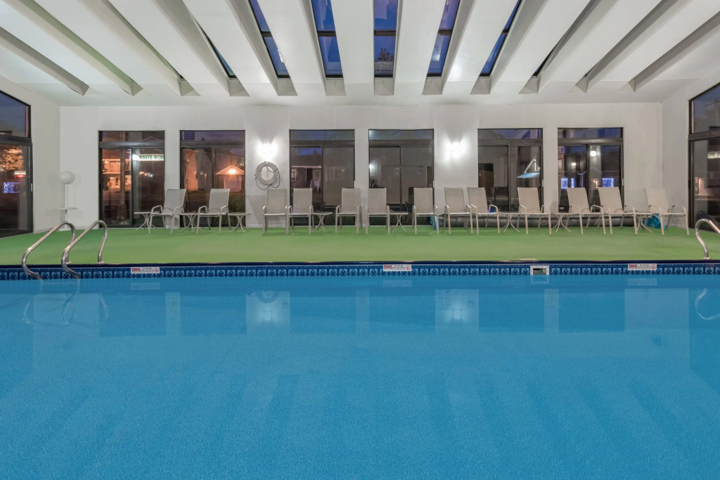 Super 8 by Wyndham Parker/SE Denver Area