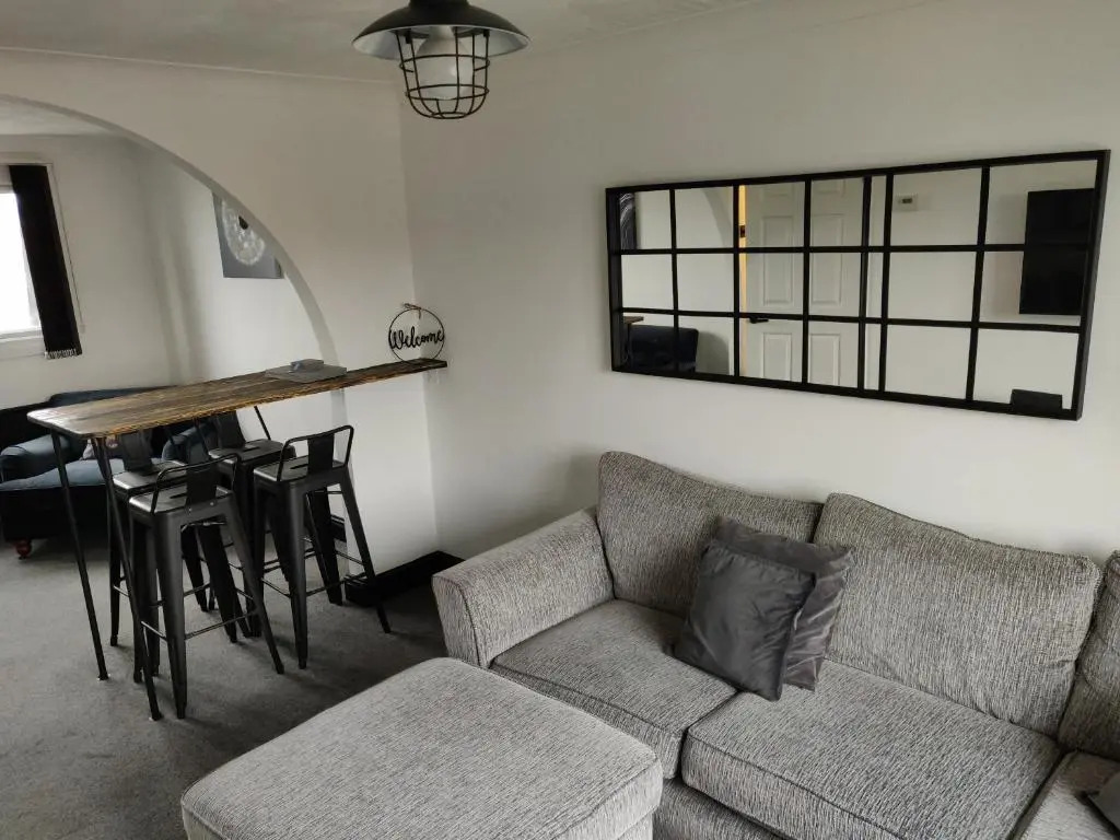 Riverside Park Penthouse Apt 1BR Parking St Neots