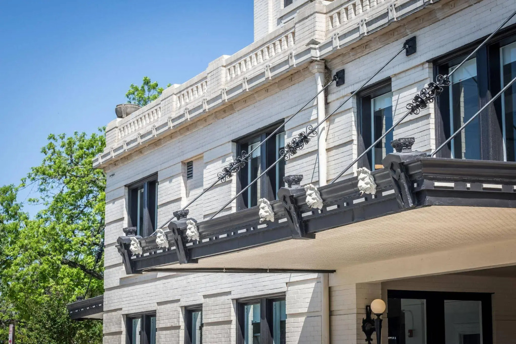 Park Plaza Hotel Seguin