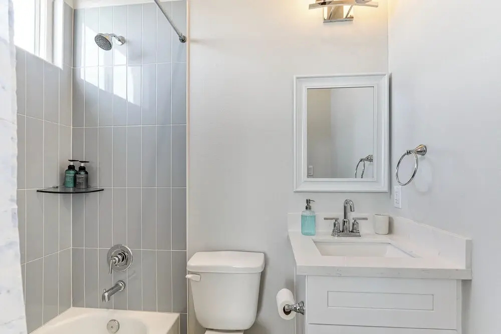 Galveston Home w/ Decks + Views, Walk to Beaches!