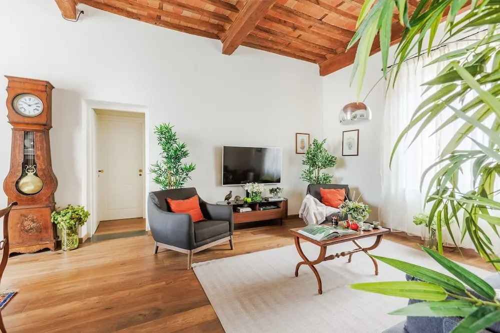 Lunav House in Lucca