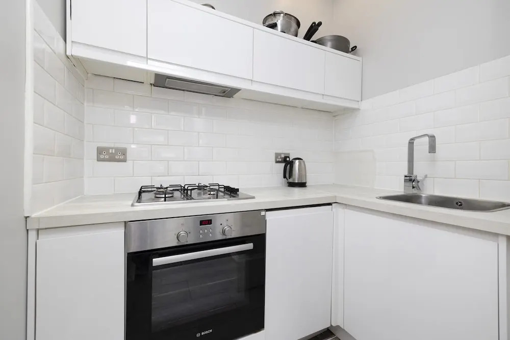 JOIVY 4-Bed Stylish Flat In Edinburgh City Centre