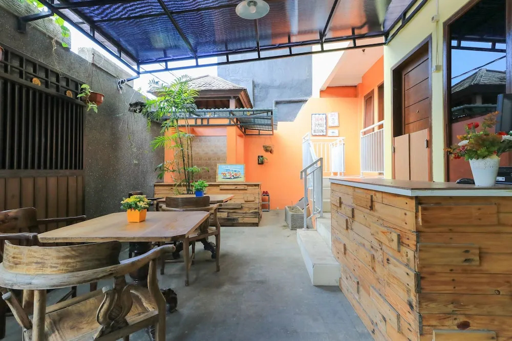 Lavender Hostel
