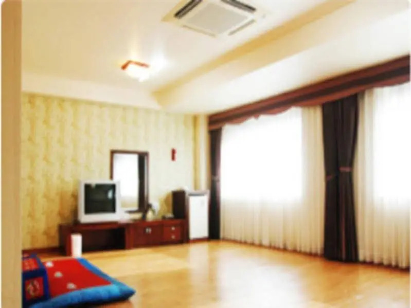 Mt. Palgong Spa Tourist Hotel
