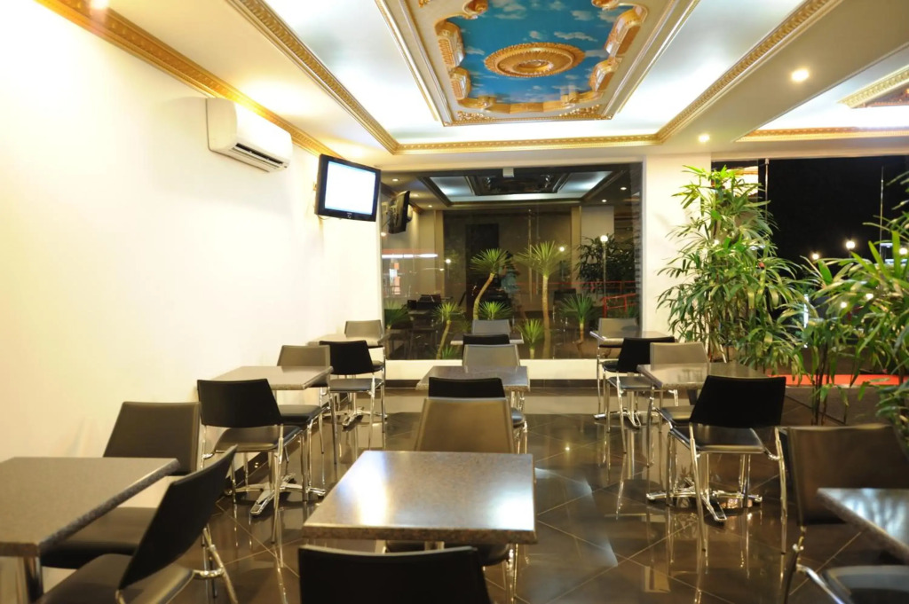 Wirton Dago Hotel
