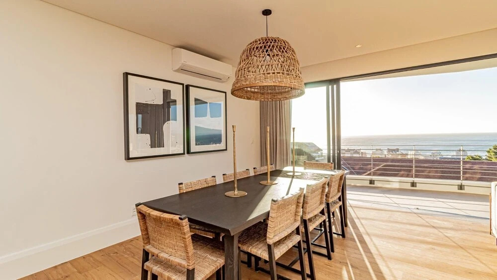 Modern Sea Point Apartment With Wonderful Sea Views Alpha Sunsets