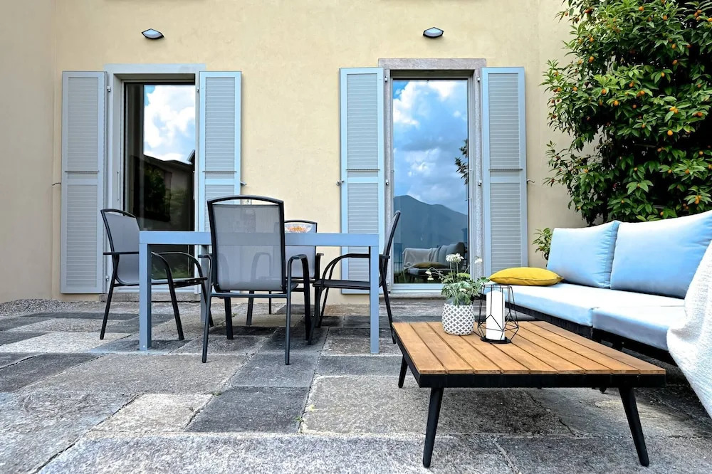 Luxury Central Suite Garden in Lugano