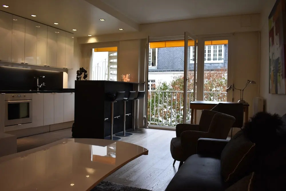 Studio Apartment Near Trocadéro & Champs Elysées