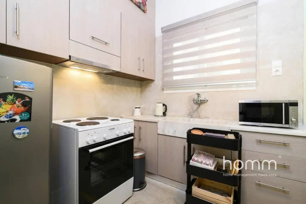 Central Apartment next to Ambelokipi metro