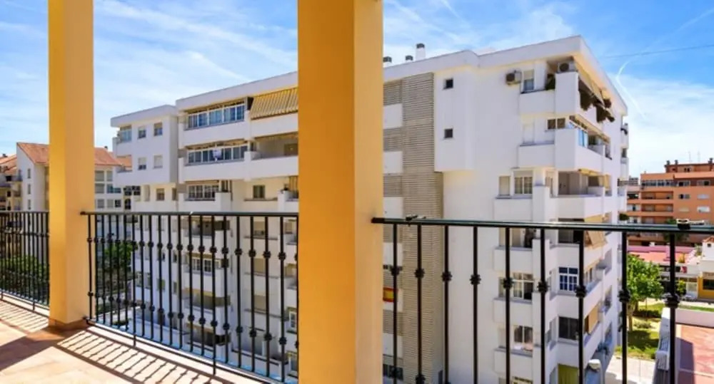 Apartment - 2 Bedrooms with Pool and WiFi - 107867