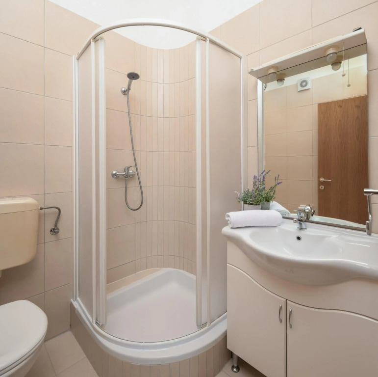 Seaview Apartments Tihi II