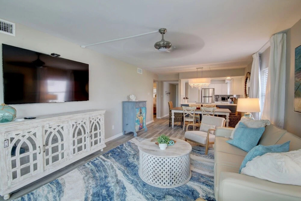 430 El Matador 2 Bedroom Home by RedAwning